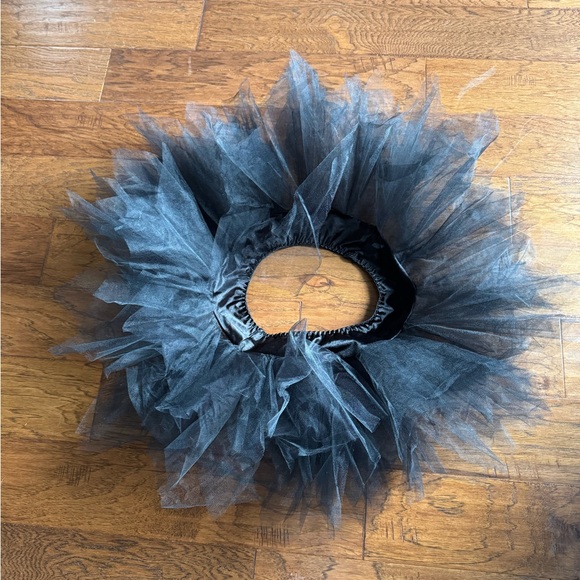 Halloween Black Tulle Petticoat Skirt - Picture 2 of 5